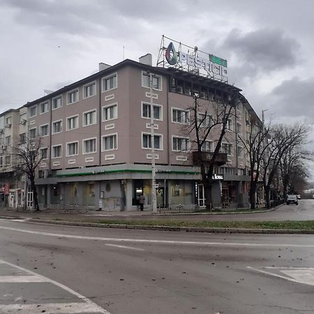 Роял Шумен Hotel Exterior photo